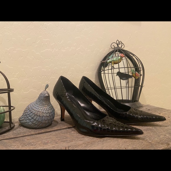 Kenneth Cole black patent leather alligator print - Picture 11 of 12